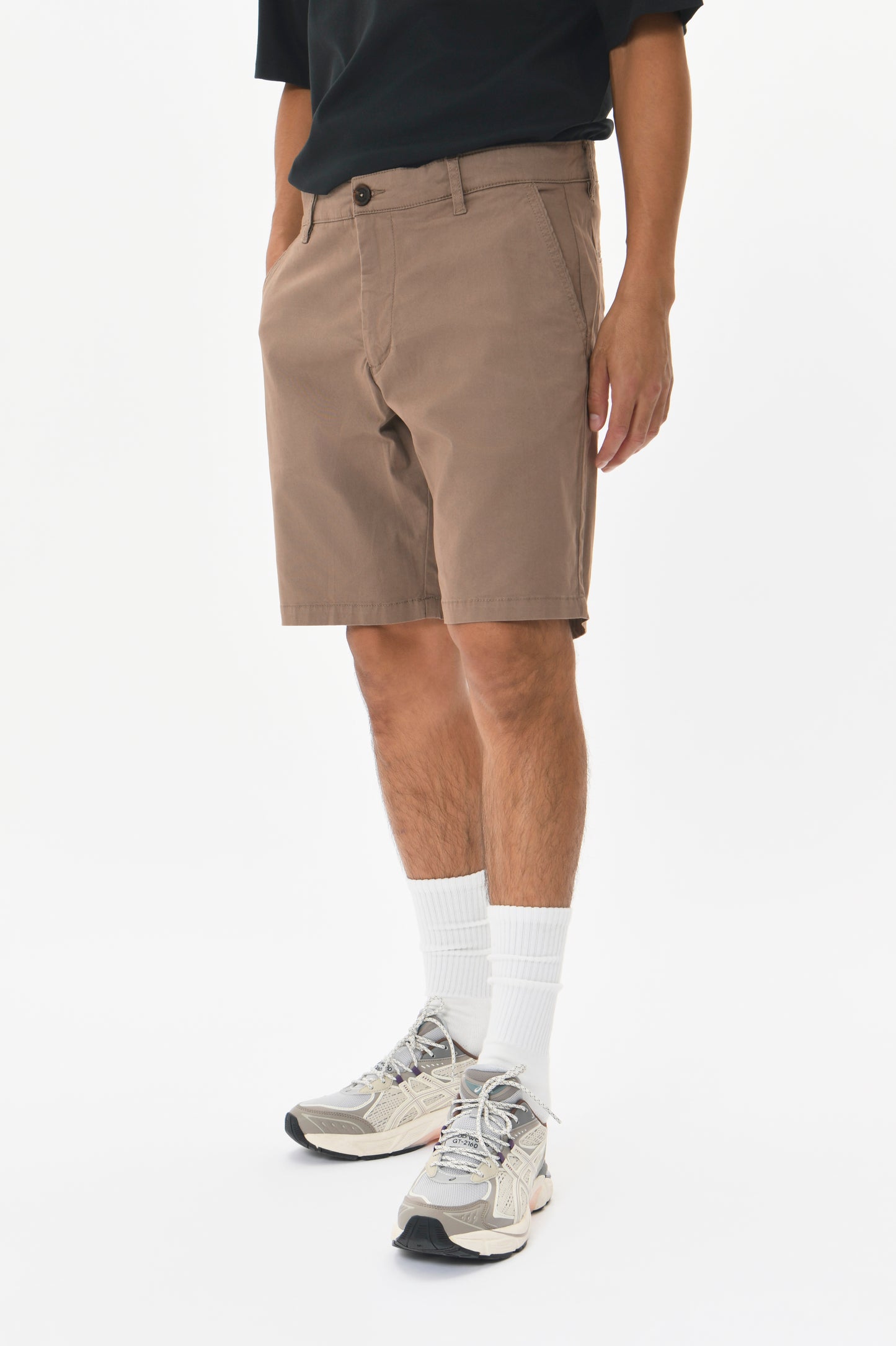 MATINIQUE - Thomas Shorts in Walnut