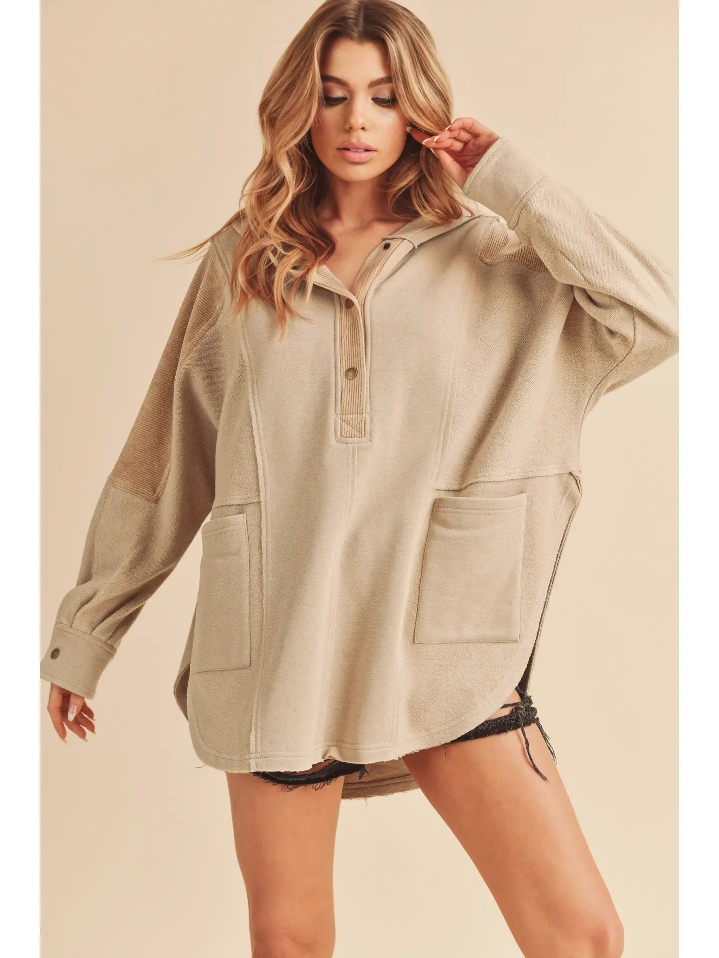 AEMI - Pullover Sweater