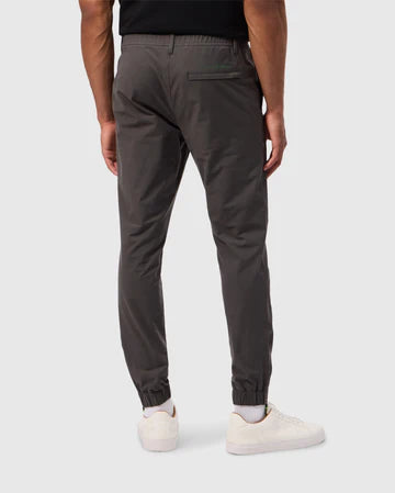PSYCHO BUNNY - Madison Commuter Pant in Raven