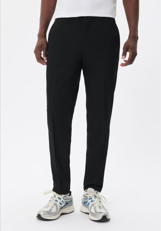 MATINIQUE - Liam Stretch Pants in Black