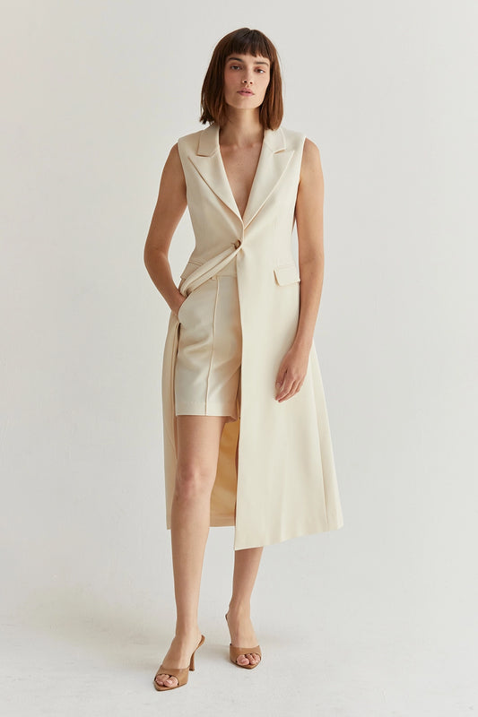 Crescent - Sleeveless along Blazer