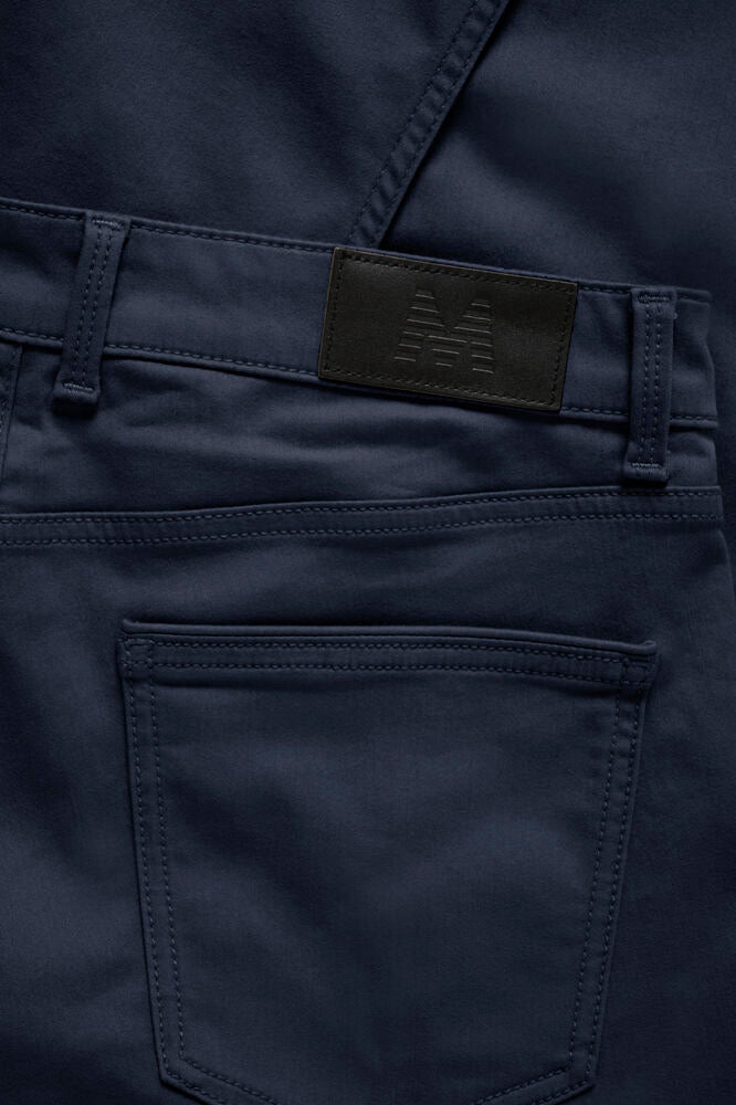 MATINIQUE - Pete Pant - Blue Night