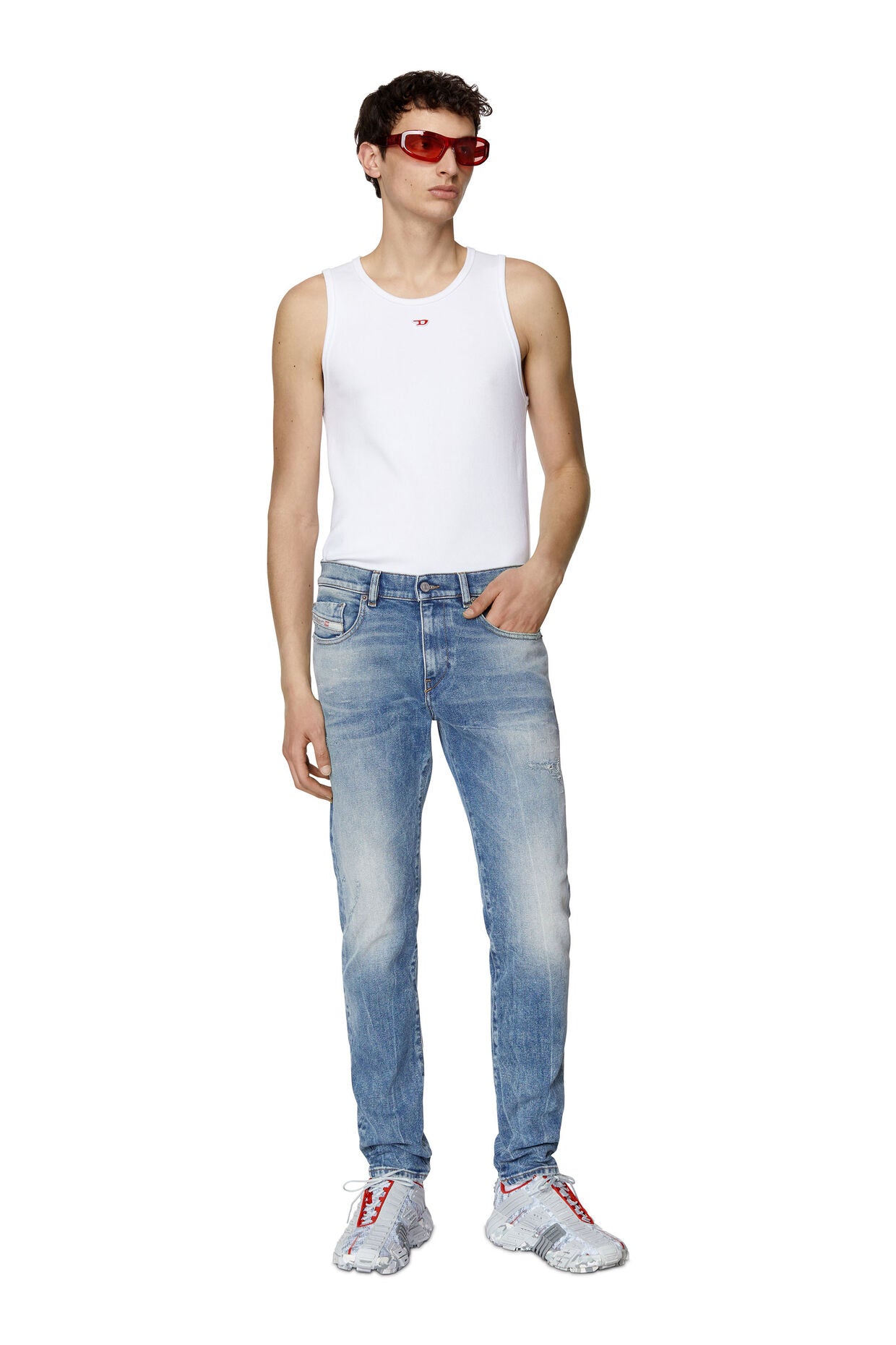 DIESEL - 2019 D-Strukt 009MW