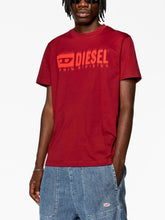 Load image into Gallery viewer, DIESEL - T-Diegor L6 T-Shirt in Deep Red
