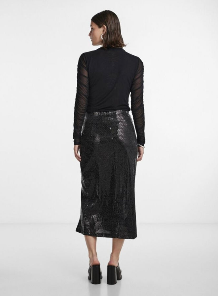 Y.A.S. - Darkness Midi Skirt