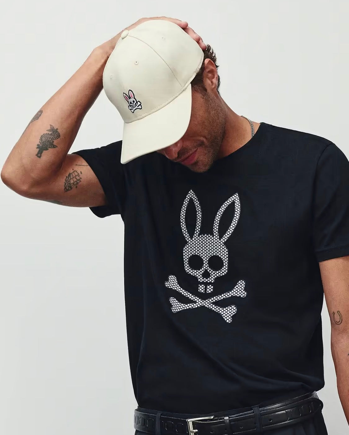 PSYCHO BUNNY - Stan Graphic Tee (Black)