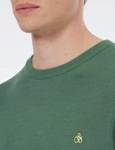 Load image into Gallery viewer, SCOTCH &amp; SODA - Regular Fit Crewneck in Sage Green
