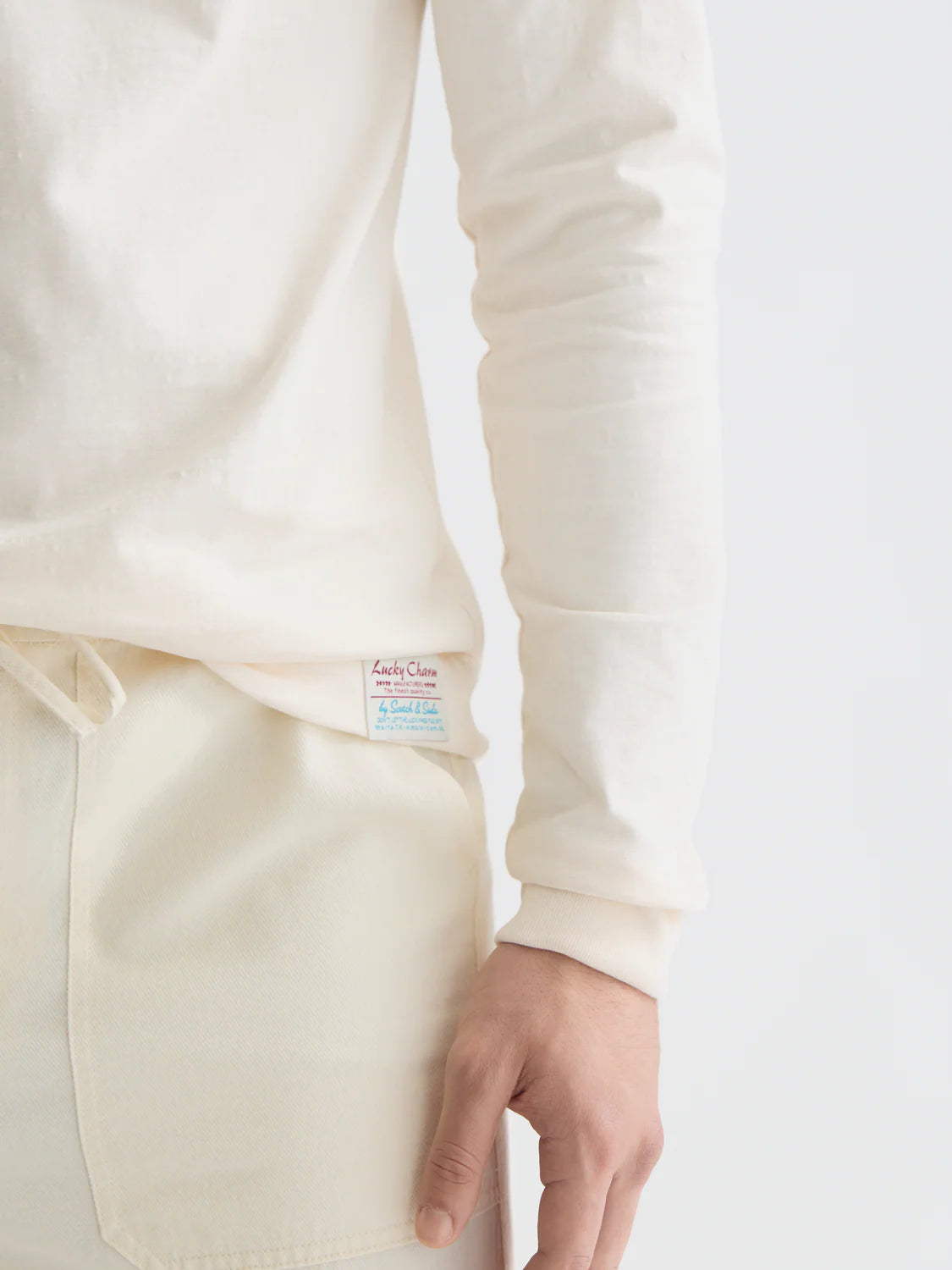 SCOTCH & SODA - Henley Slub Shirt in Eggnog