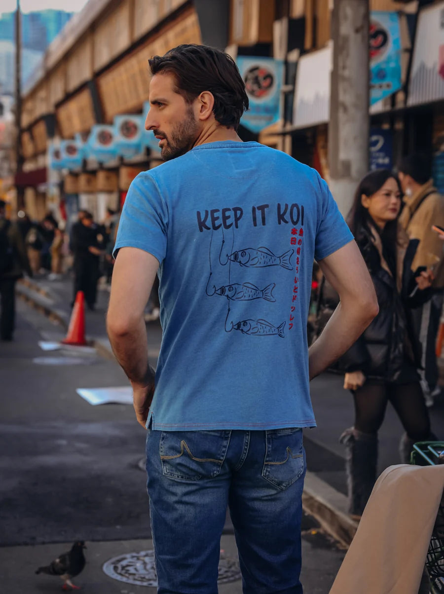 A Fish Named Fred - T-Shirt Keep It Koi - Light Blue