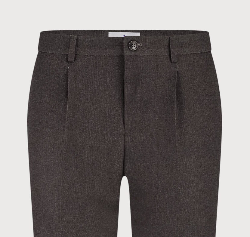 BLUE INDUSTRY - Steven in Brown