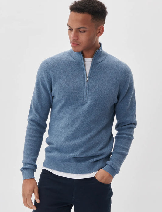 MATINIQUE - Lagoon Z in Captain’s Blue