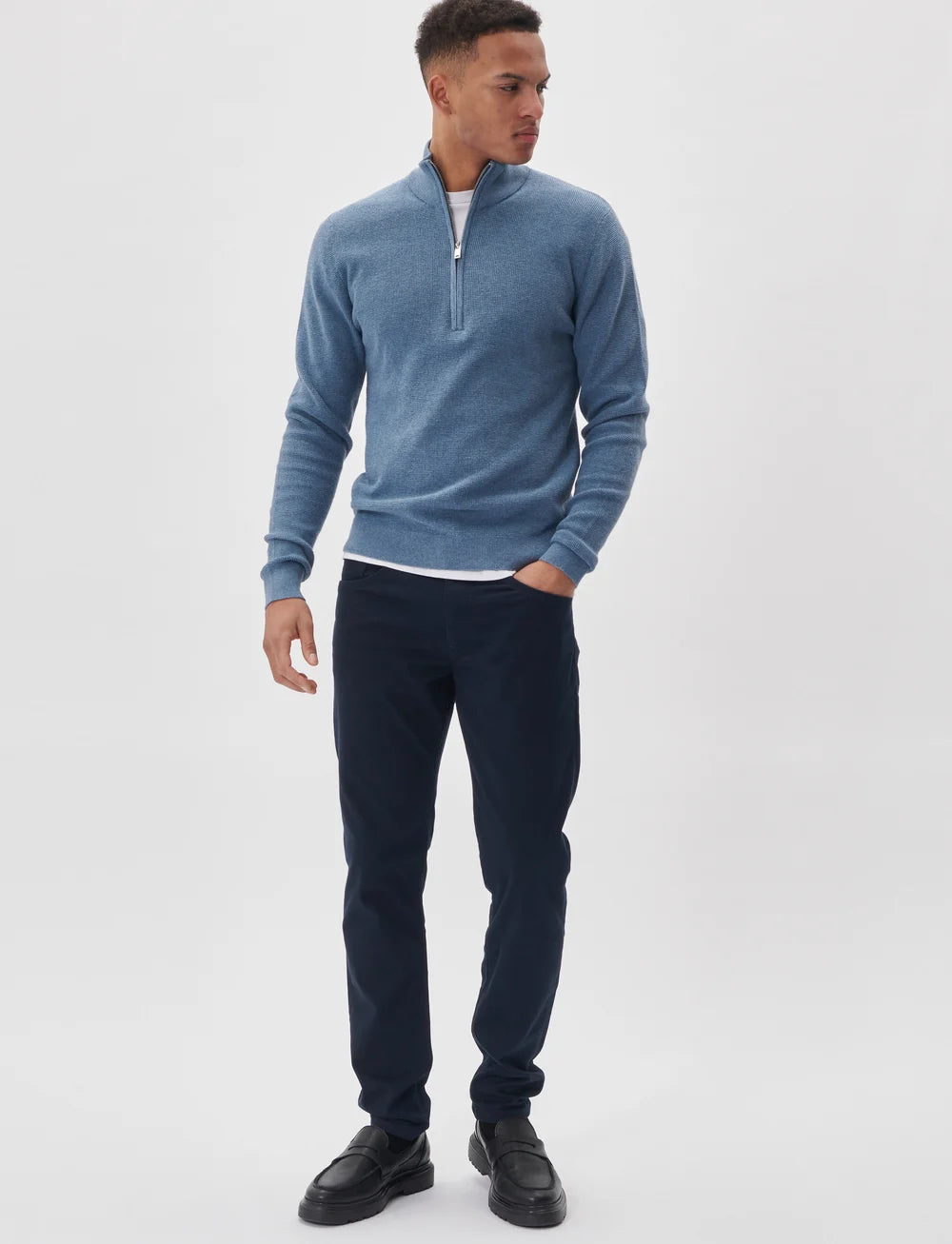 MATINIQUE - Lagoon Z in Captain’s Blue