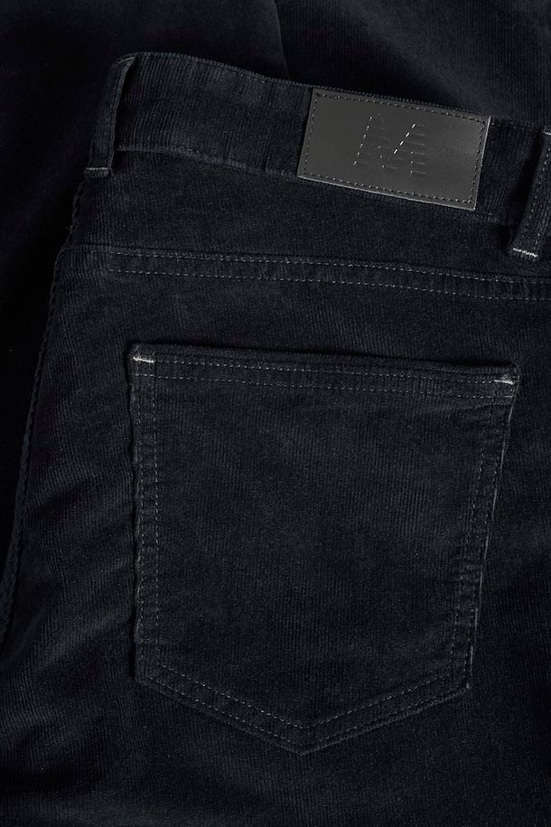 MATINIQUE - Pete Pants in Dark Navy Fine Corduroy