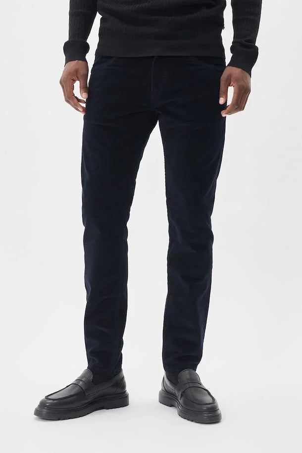 MATINIQUE - Pete Pants in Dark Navy Fine Corduroy