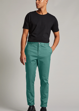 Load image into Gallery viewer, MATINIQUE - Liam Pant Soft Chino - 30205185

