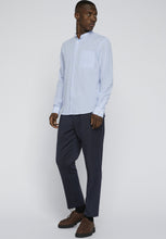 Load image into Gallery viewer, MATINIQUE - Trostol China 4 Linen Shirt
