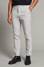 Load image into Gallery viewer, MATINIQUE - Liam Pant Soft Chino - 30205185
